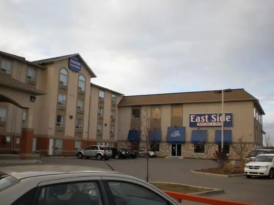Peavine Inn And Suites High Prairie - Dış Mekan