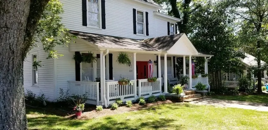Pecan Terrace Inn