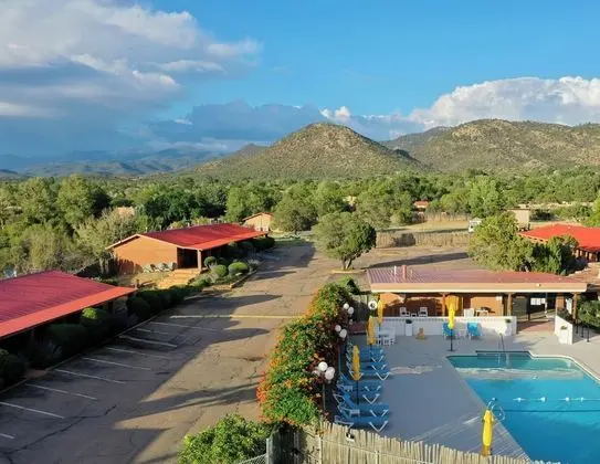 Pecos Trail Inn - Dış Mekan