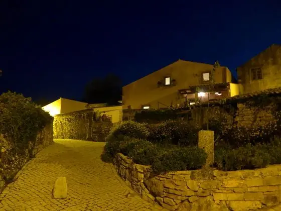 VILLA PEDRA – NATURAL HOUSES