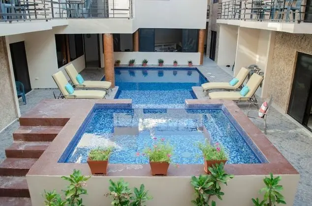 Pedregal Suites Downtown and Marina - Havuz