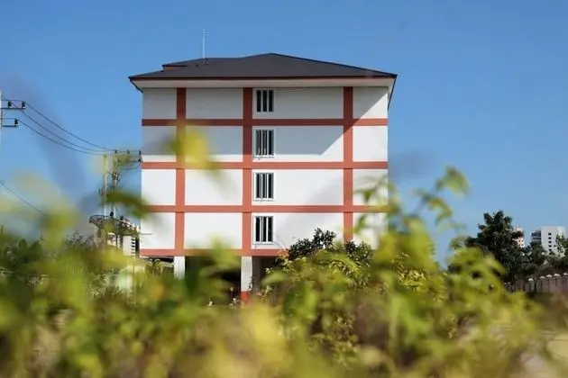 Peerapa Place