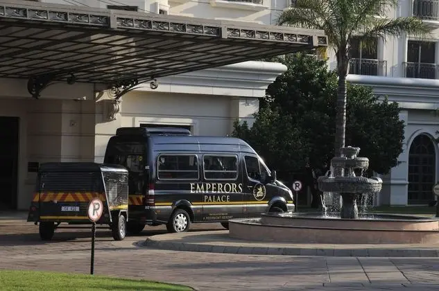 Peermont Metcourt at Emperors Palace - Dış Mekan