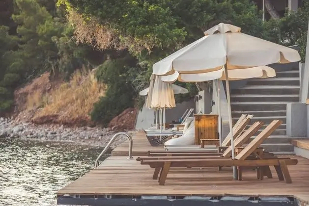 Pefkaki Boutique Hotel Loutraki - Dış Mekan