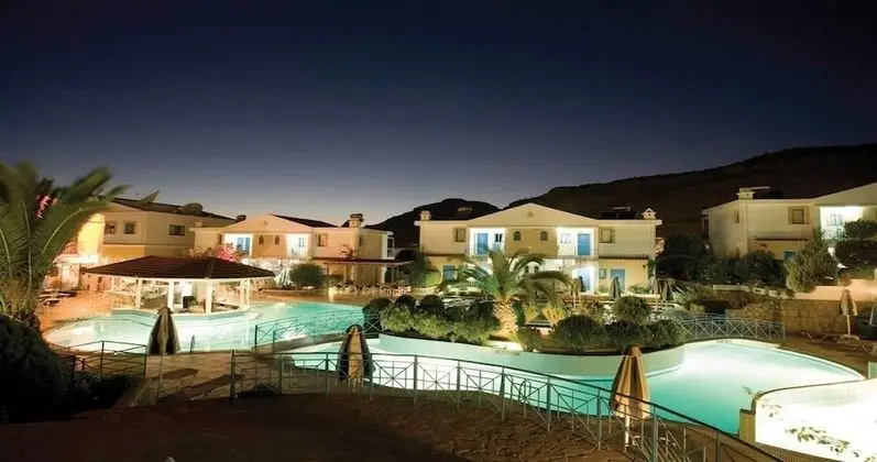 Pefki Islands Resort