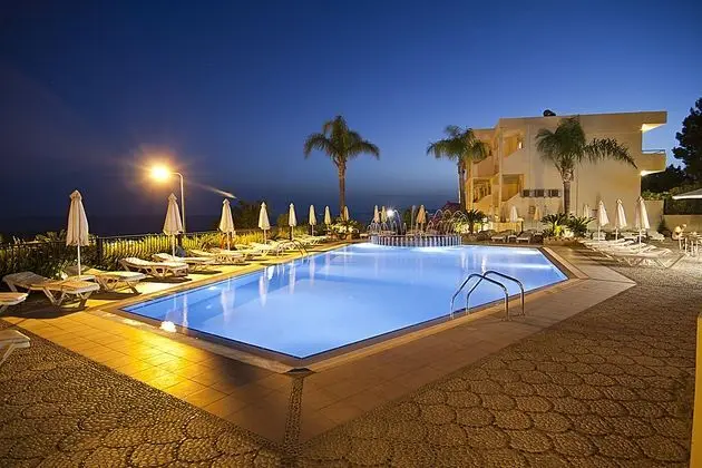Pefkos View Suites & Maisonette - Havuz