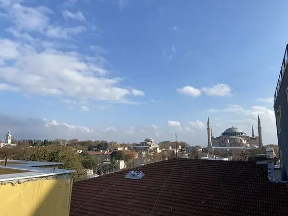 Pege Hotel - Dış Mekan