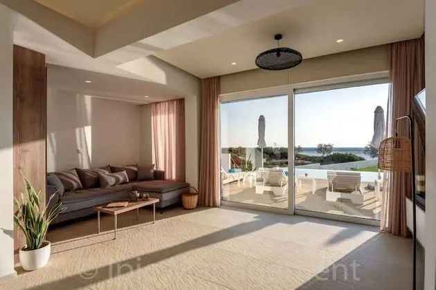 Villa Pelagia Seafront Villa Pelagia Superb New Listing2021 - Oda