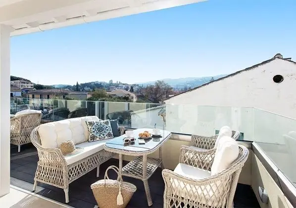 PELAGIA SUITES