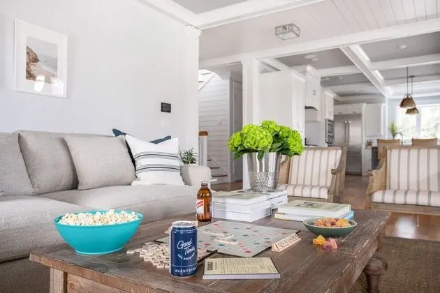 Pelican by Avantstay Stunning Beach Getaway w/ Pool & Outdoor Kitchen - İç Mekan