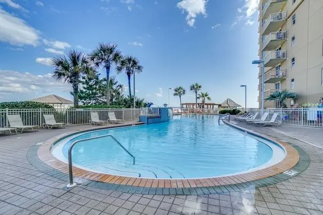 Pelican Beach Resort by Panhandle Getaways - Havuz