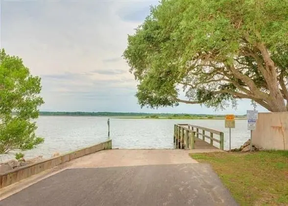 Pelican Inlet B115 - Genel