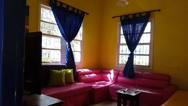 The Pelican Larry Hostel - Lobi