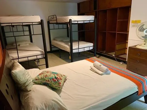The Pelican Larry Hostel - Oda