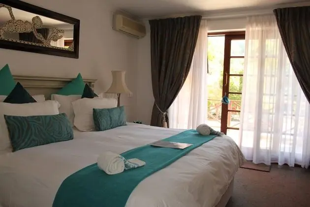 Pelican Lodge