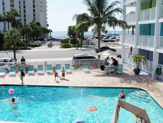 Pelican Pointe