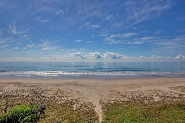 Pelican Sands Beach Resort - Dış Mekan