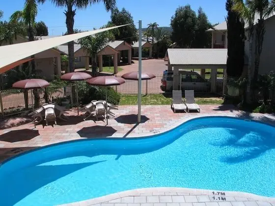 Pelican Shore Villas - Havuz