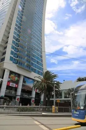 Pelicanstay Surfer Paradise Condo Hotel - Dış Mekan