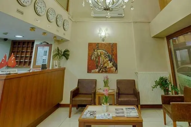 Hotel Pelit - Lobi