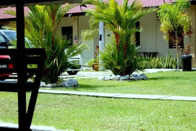 PEMANDANGAN INDAH GUEST HOUSE - Dış Mekan