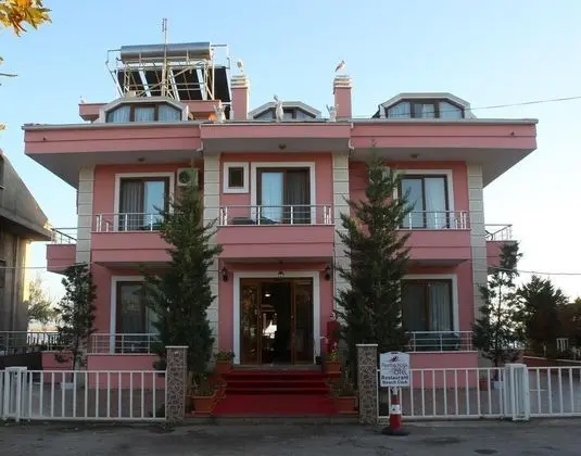 Pembe Köşk Hotel