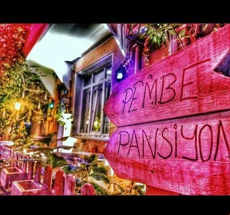 Pembe Pansiyon