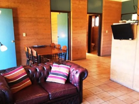 Pemberton Lake View Chalets - Lobi