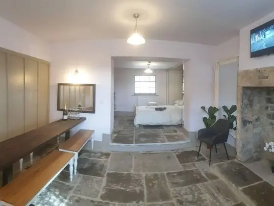 Pemberton - Suite in Canalside Guesthouse - Oda