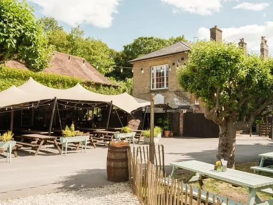 The Pembroke Arms - Dış Mekan
