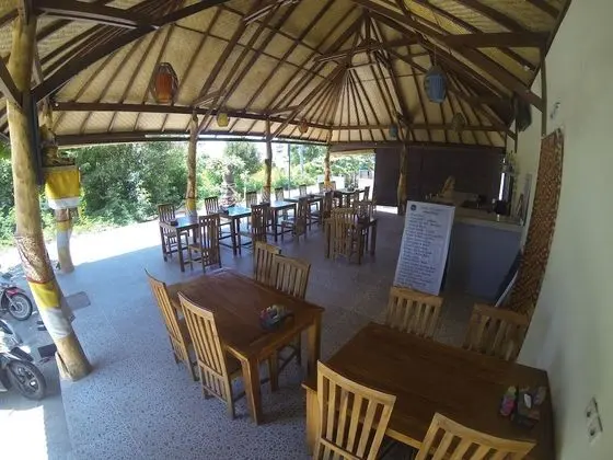 Pemuntalan Guesthouse by WizZeLa - Yerinde Yemek