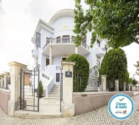 Penedo da Saudade Suites & Hostel