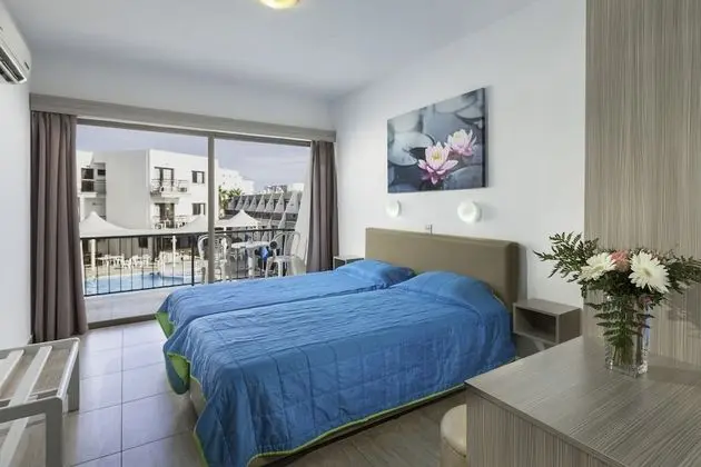 PENELOPE BEACH HOTEL APTS - Oda