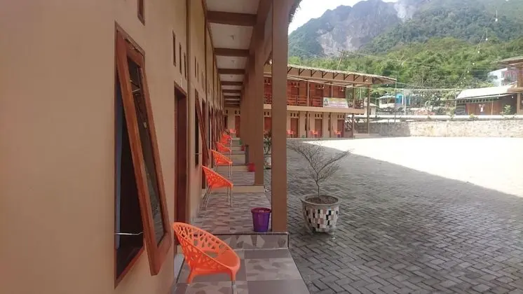 Penginapan Kamuna Garden 3 - İç Mekan
