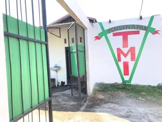 Penginapan Taman Makassar Indah - Dış Mekan