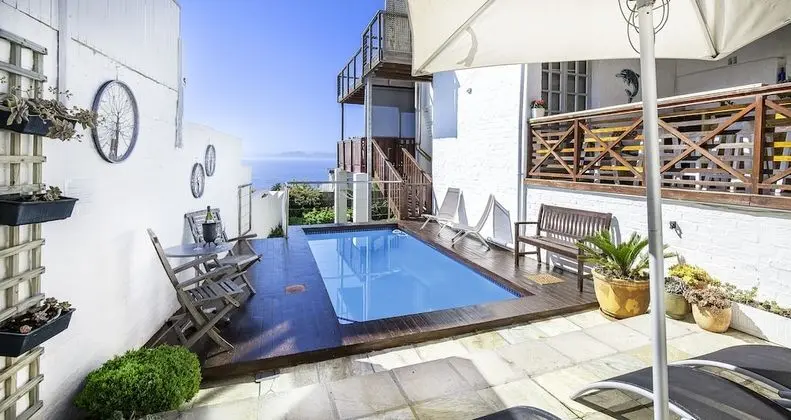 Penguins View Guesthouse - Havuz