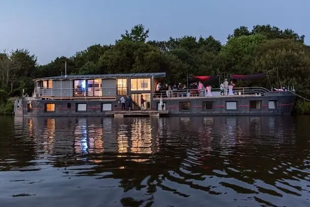 Péniche Carpe Diem La Rivière House - Dış Mekan