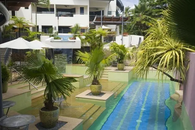 Peninsula Boutique Hotel