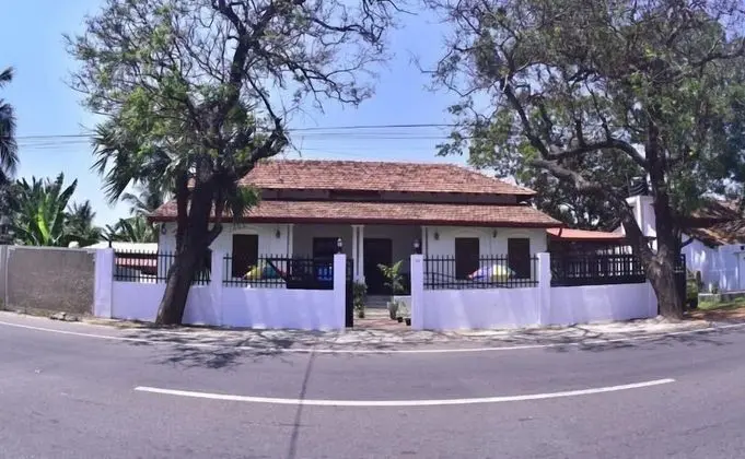 Peninsula Hotel
