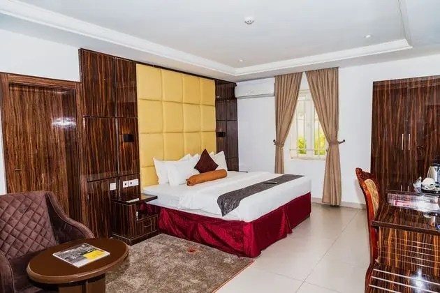 The Pennsylvania Avenue Hotel