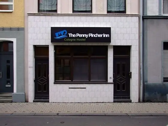 The Penny Pincher Inn - Hostel - Dış Mekan