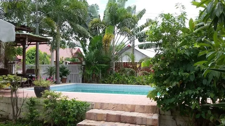 Penny's Home Stay Resort