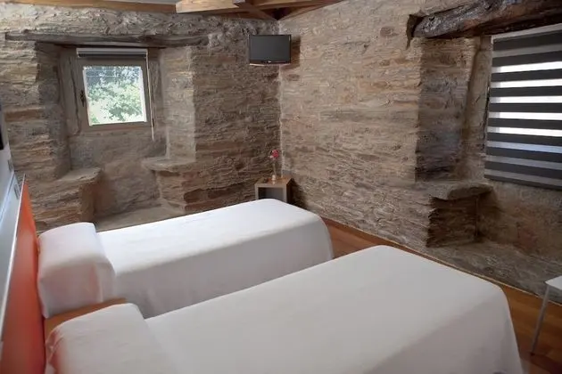 Pensión Albergue Turístico Salceda - Oda