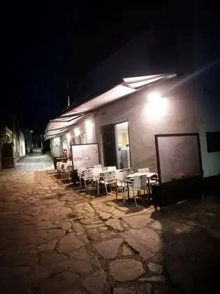 Pensión Casa Cines Restaurante - Dış Mekan
