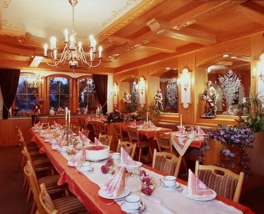 Pension Ferienwohnungen Ludwig - Yerinde Yemek