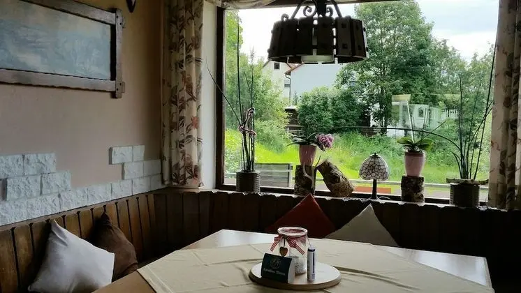 Hotel-Pension Haus Hubertus - Yerinde Yemek