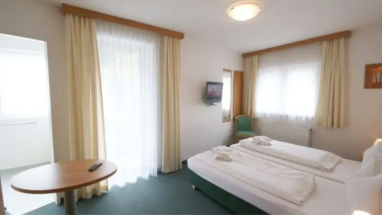 Pension Helvetia - Oda