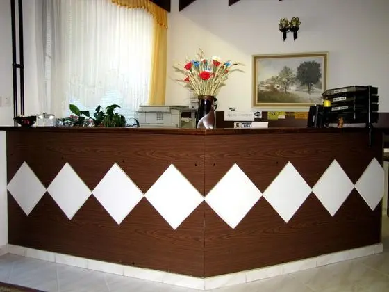 Pension Prenočišča MRAZ - Lobi