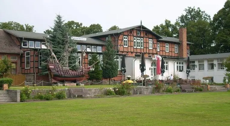 Hotel Pension Zum Alten Fährhaus