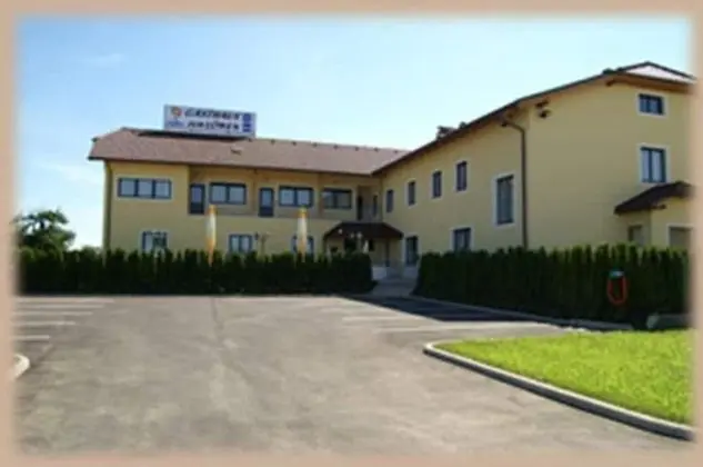 Pension Zum Löwen - Dış Mekan